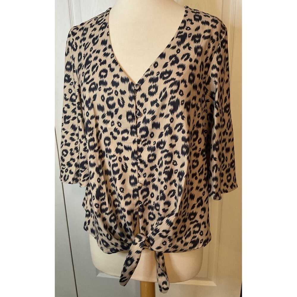 V Neck Animal Print Tan Black Button Down Blouse Top Size Small